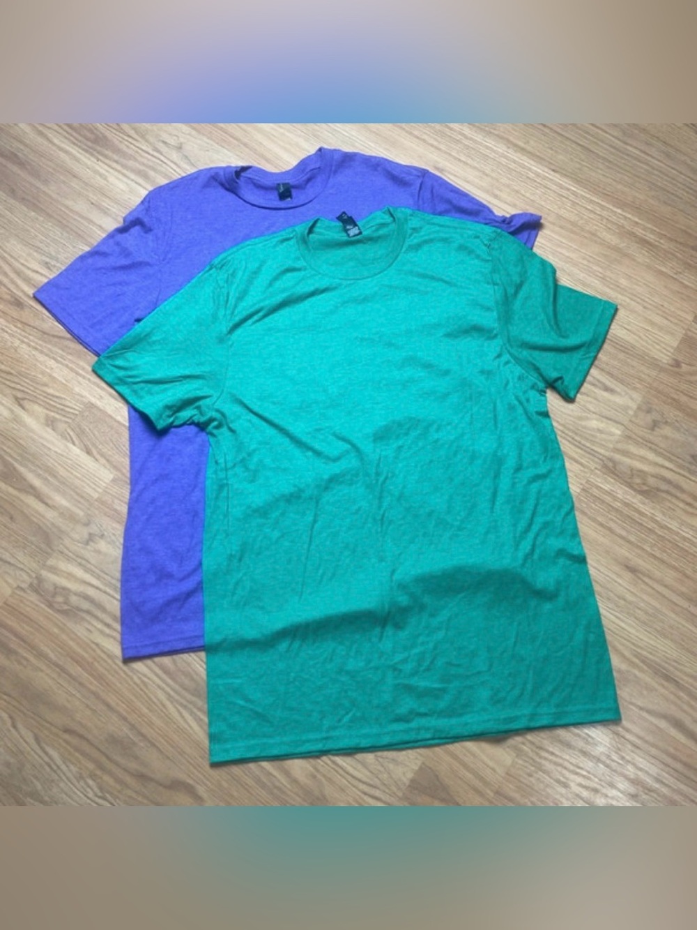 Crew Neck T-Shirt - Green & Purple unisex large NWOT